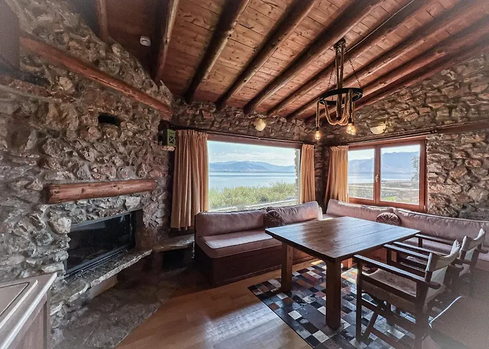The Little Stone House By The Apartamento Castória